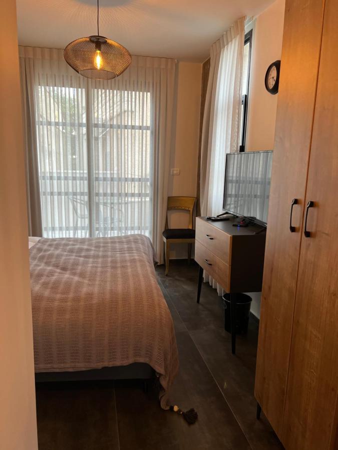 Abu Salem House Guest House Nazareth Room photo